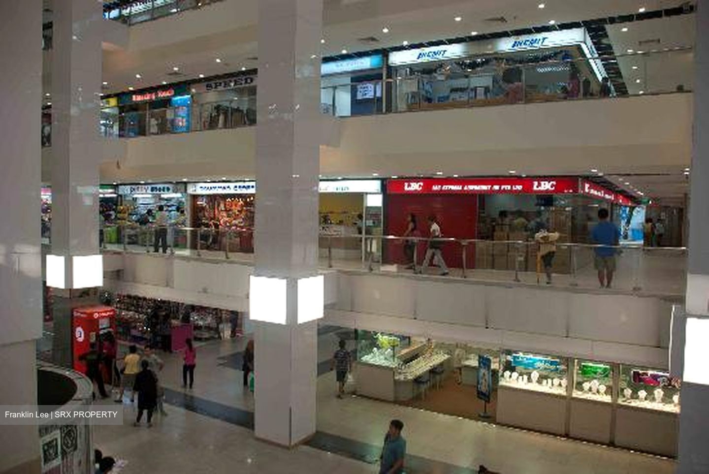 Lucky Plaza (D9), Retail For Rent 90284521